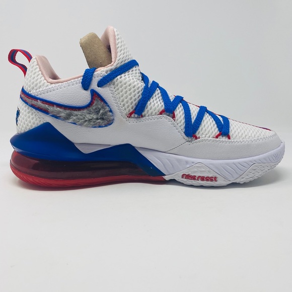 toon squad lebron 18